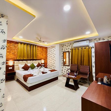 Hotel Golden Crystal باتنا المظهر الخارجي الصورة